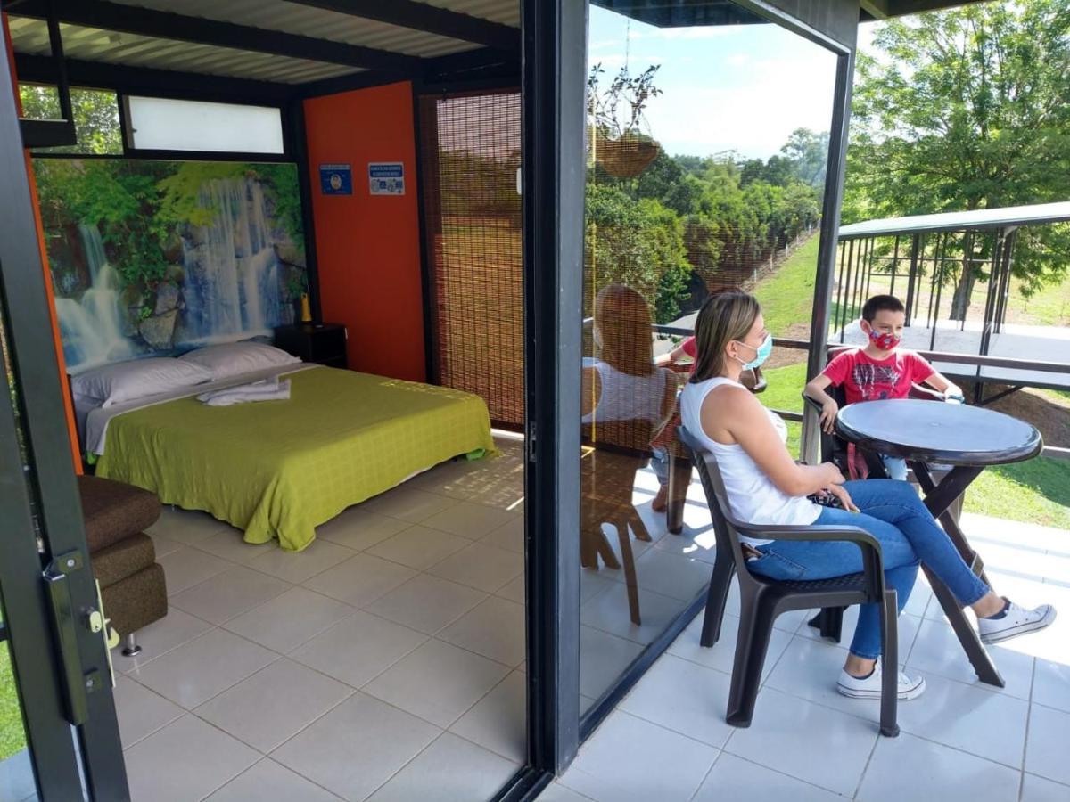 Hotel Glamping - Calochorno Alcalá Zewnętrze zdjęcie