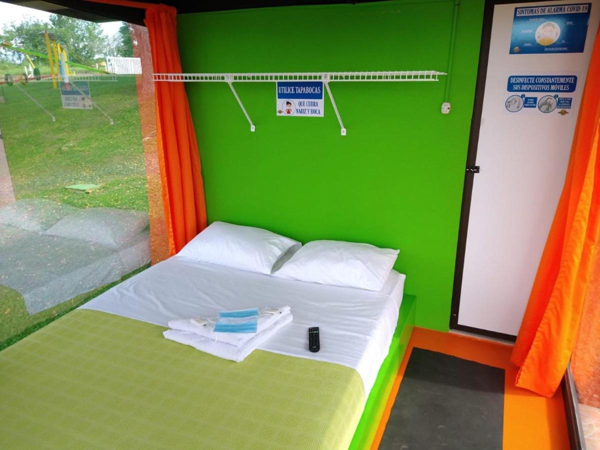 Hotel Glamping - Calochorno Alcalá Zewnętrze zdjęcie