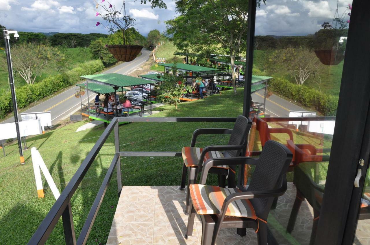 Hotel Glamping - Calochorno Alcalá Zewnętrze zdjęcie