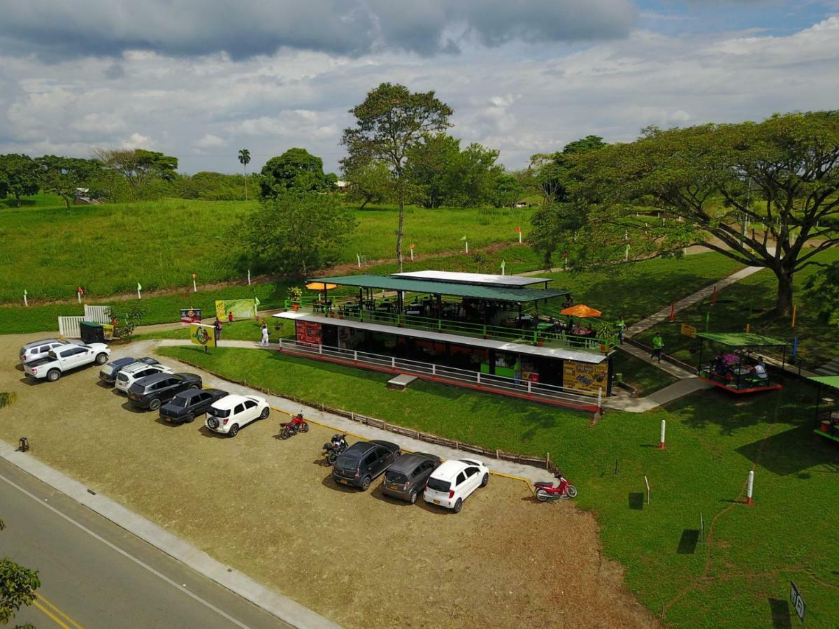 Hotel Glamping - Calochorno Alcalá Zewnętrze zdjęcie